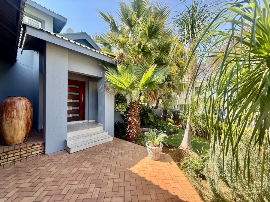 To Let 3 Bedroom Property for Rent in Caribbean Beach Club North West